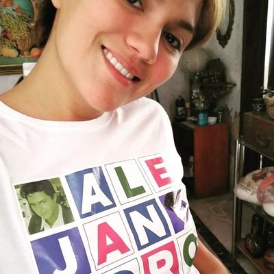 #Fam por siempre del mejor maestro♠@AlejandroSanz
🇲🇽🇪🇸
#México #Gdl #Teatro #Actriz
#ElMundoFuera @ComplicesdeASZ