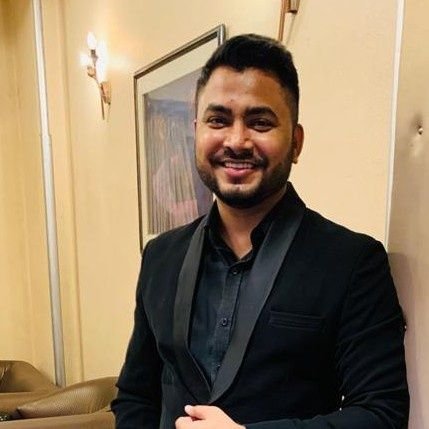 Mehnati aalsi-
Isoteric-Witty-Lost-Filmy Fool-
Ghisipiti Engineering krke MBA krne ka ghamand h.Kutto ka shauq tha isliye dost paal liye.Gareebo ka 1lota vaaris