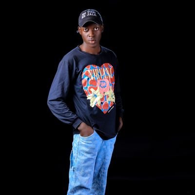Ugandan HipHop/rap artist... 🔥🔥👑 Story teller and a Poet✌
