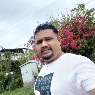 ShareVeten's profile picture. 