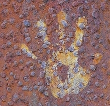 chronocromie's profile picture. Painter persuaded by paint.
Believer in improvisation 
Represented by British gallery Four Square Fine Arts.