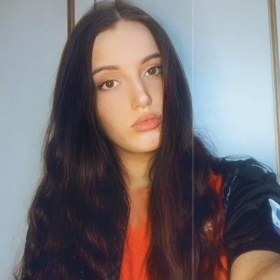 fraacmilan0799's profile picture. PRIORITÀ ALL’AC MILAN❤️🖤  il profilo principale è @fraauri99