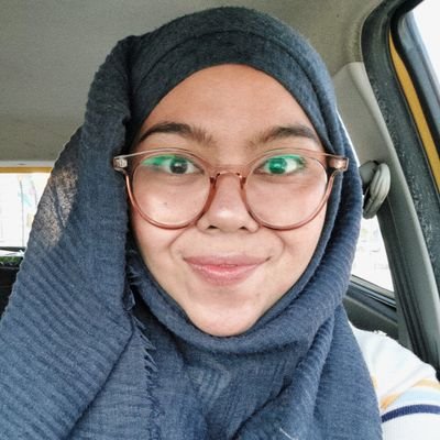 Puterinuranisa's profile picture. Malas la nak letak bio.