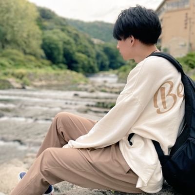 【出会いと趣味と日常𓂃 ✍︎】

日々の気付きを呟きます💭│真っ直ぐ前向いて│めっちゃ友達作り│独立目指して奮闘中│映像クリエイター💻│映像制作│エンタメ企業│コーヒー好き☕️🌿│ダンス💃│ゲーム🎮│彼女います!