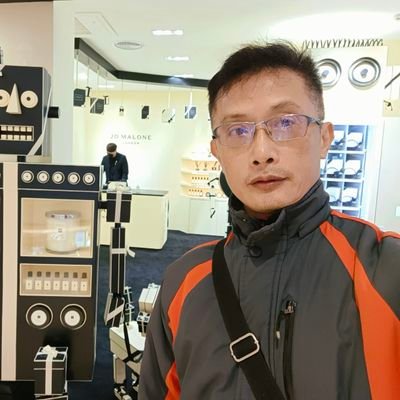 ywy5512's profile picture. 