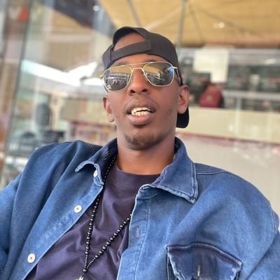 @liverpoolfc is my cocaine 🔴❤
Sports journalist and reporter 🎙️
#YNWA #LFC #LIVERPOOLFC