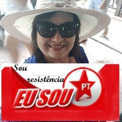 cozinheira marítima mãe esposa e amiga.
esquerdista