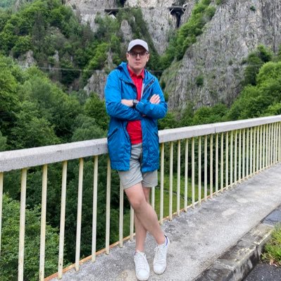 tolyabondarchuk's profile picture. #укртві #StandWithUkraine