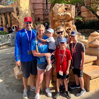 tom_ash_newsom's profile picture. hanging in, hanging out, hanging on!