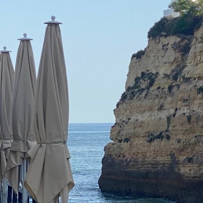 AmriHanan's profile picture. 