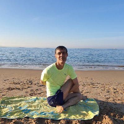 Yoga Teacher 🕉️ Studio Owner  Instagram: https://t.co/65RkNll3B5 Fb:https://t.co/LN1AsCcOc8
Pls support, like, comment and follow. I'll do the same🍀🙏