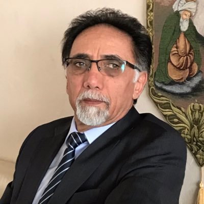 اسم من ويس الدين نجات است در سال ١٣٣٣ در قريه شابه استانه تولد مكتب ابتدايي وليسه نجات ويا اماني امروز را درسال ١٣٥٤ فارغ ودانشكده ساختماني پولي تخنيك
