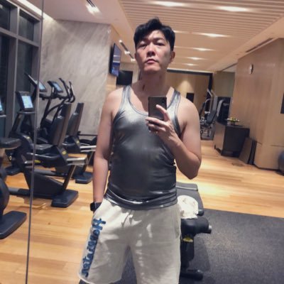 elixyong's profile picture. 🔝 man consumed by #wanderlust. 歡迎聊天 Instagram: elixyong | Finka: Stranger♍️