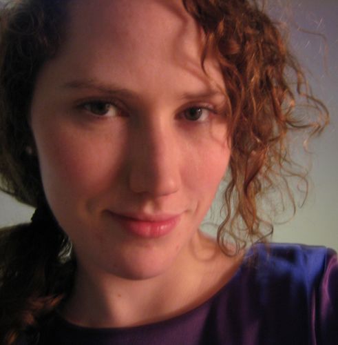 Syndicated soap columnist/film writer. @FreshFiction Events Director. Standup comedy nerd. Rubber of beards. Someone once said I was cute, then I punched him