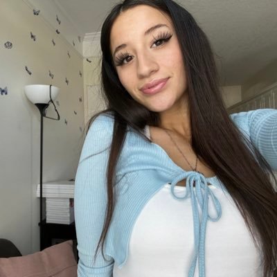 reynaamonge's profile picture. Ksu