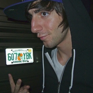 jackalltimehoe's profile picture. I like your face.