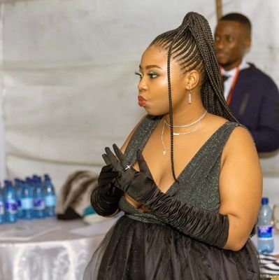 Tinkie_Winkii's profile picture. Savedbygrace||
Sapio👅💦||
Econ Major📚||
Chelsea💙