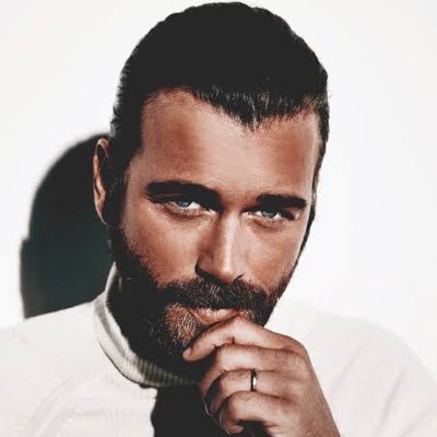 rrqq49's profile picture. ✨🔕