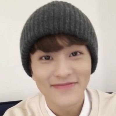 kuminctzen's profile picture. mark mi esposo😾