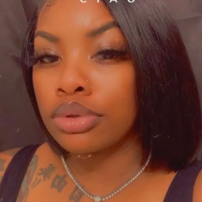 24🌻 Girl Mom 🌸 IG📸: __adorenaee |SC👻: kiss_mhee | Libra ♎️ “She shines through the clouds even when the sun can’t be found” ✨