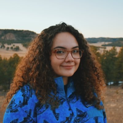 fossilhannah's profile picture. 👩‍🔬🦈🐚📷 | Resisting fascism | Geoscience + Paleontology | Equitable STEM for all | Opinions my own (header: @pikaole)