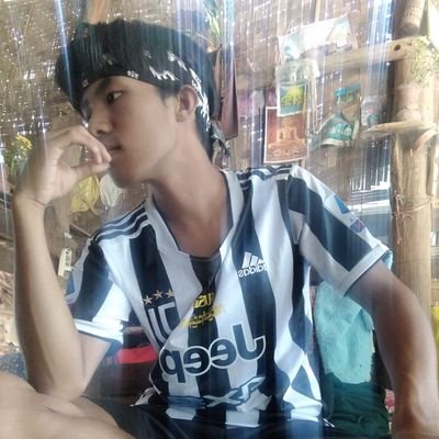 HeinMin37144748's profile picture. 