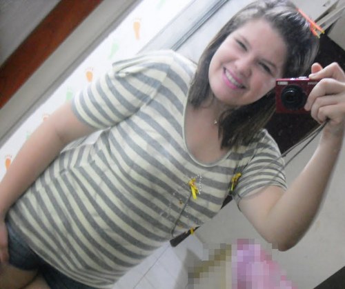 A melhor coisa na vida é, encontrar alguém que te ame com seus defeitos, erros e fraquezas, e ainda dizer que você é uma pessoa perfeita.
