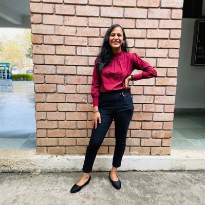 Ashritajain17's profile picture. 