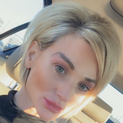 AuntLauren1's profile picture.