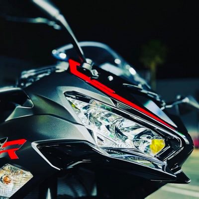 最近ZX-6Rに乗り始めましたゆうすけと言います！
バイク好きの方など是非仲良くしてください！