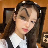 eun (@defnotnmixx) 's Twitter Profile