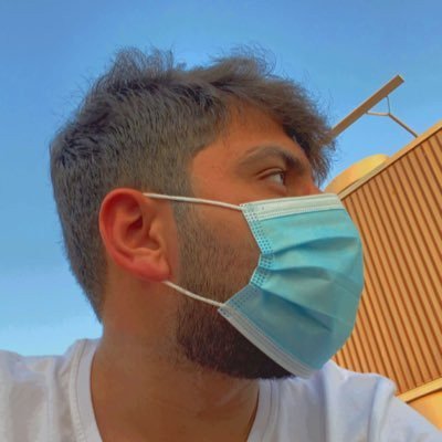 وكم صفيق له الاسماع في رغد