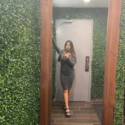 _yulitza18's profile picture. 