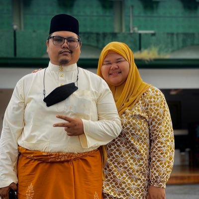 cikelit's profile picture. Follow ig bundle saya ya .. @cikelit.bundle‼️