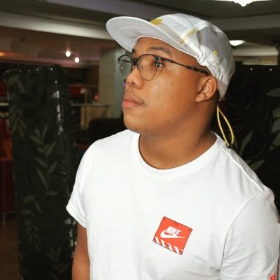 oor_duwayne's profile picture. Play Hard,Forgive Quickly,Apologise When You're Wrong,Take Chances,And Have No Regrets💯