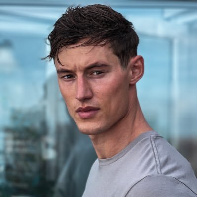 DanHyman's profile picture. Health related "notes to self" ||  Founder of EATLOOKFEEL