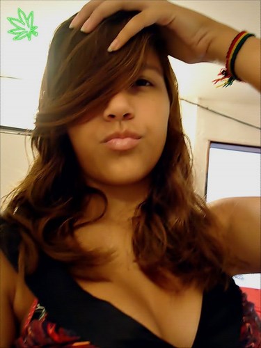 - Acredite em si mesmo , pois até sua sombra te abandona no escuro . ' Lady Gaga '' . * http://t.co/8Xz6jDWcDZ