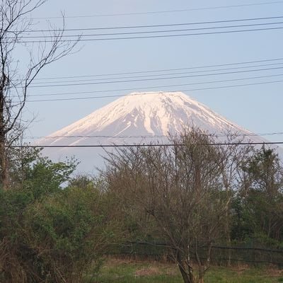 好きなこと💕の情報収集アカ😊
ゲーム🎮️スポーツ🎾キャンプ⛺スイーツ🧁旅行🚂
小学生の娘とマイクラはじめました🎮️
ドズル社の動画観るのが仕事のモチベになっています😍💕ファンアート観るのも大好きでフォローさせて頂いています🙇