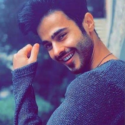 sadheart143's profile picture. ‏‏‏‏‏‏‏‏‏‏‏‏‏‏‏‏‏‏‏‏👈ہنسی علاج غم ہے👽 👈اس لیے دل کھول کے ہنسٸیے😂 👈شدید_سنگل 😠 👈فالو کرنے سے شیطان تو ضرور روکے گا😈