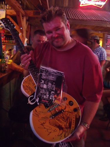 I am a native texan, music lover and sports fan.