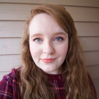 tlnr15's profile picture. probably the first to die in a horror movie. she/her