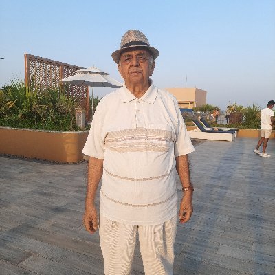 UpmanyuVirendra's profile picture. Author of books on people management