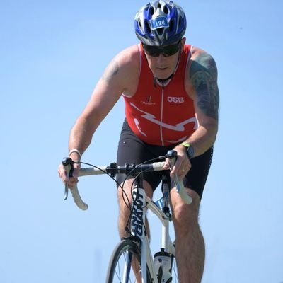 RolyatZag's profile picture. sdrawkcab m'i yas elpoep emos #ALAW #MOT