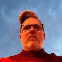 Tom MacRae (@tommacwriter) 's Twitter Profile