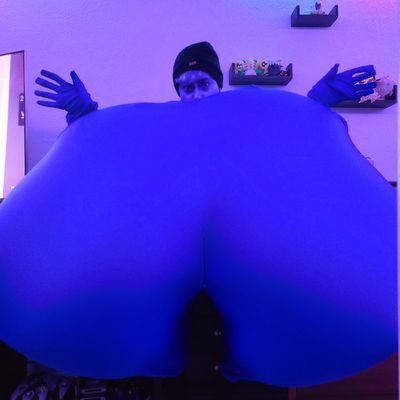 love being an adorable slutty blueberry 💙💙 dms open~ (pretty shy😅) he/him, 🔞22🔞