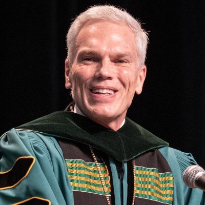 Official account of Marshall University President Brad D. Smith, proud West Virginia native, leader, philanthropist and Marshall alumnus #MarshallUFamily