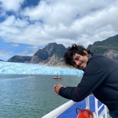 JuanFra_94's profile picture. AbogAlbo⚪️, paisano 🇵🇸 y Temucano 🇳🇬. #FPMF14 Sierrista. @David_Lynch es mi pastor, nada me faltara. Aqui se habla de la pelotita amarilla 🎾