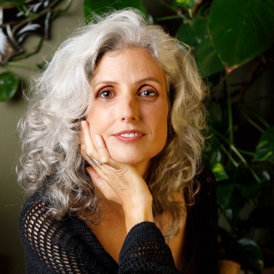 Writter, sustainability freak. Still believing in innovation and human crativity as a way through. Lover, worker, dreamer, fighter.