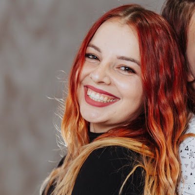 Cezara_Cotogoi's profile picture. .