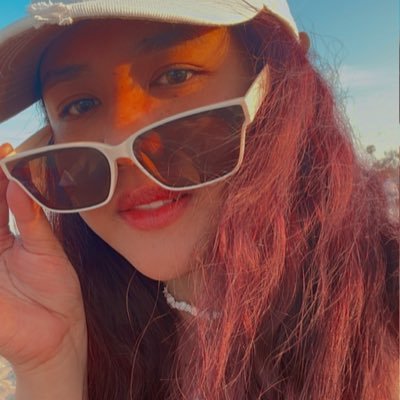 innaguitche's profile picture. Grateful 🙏❤️
-new account.